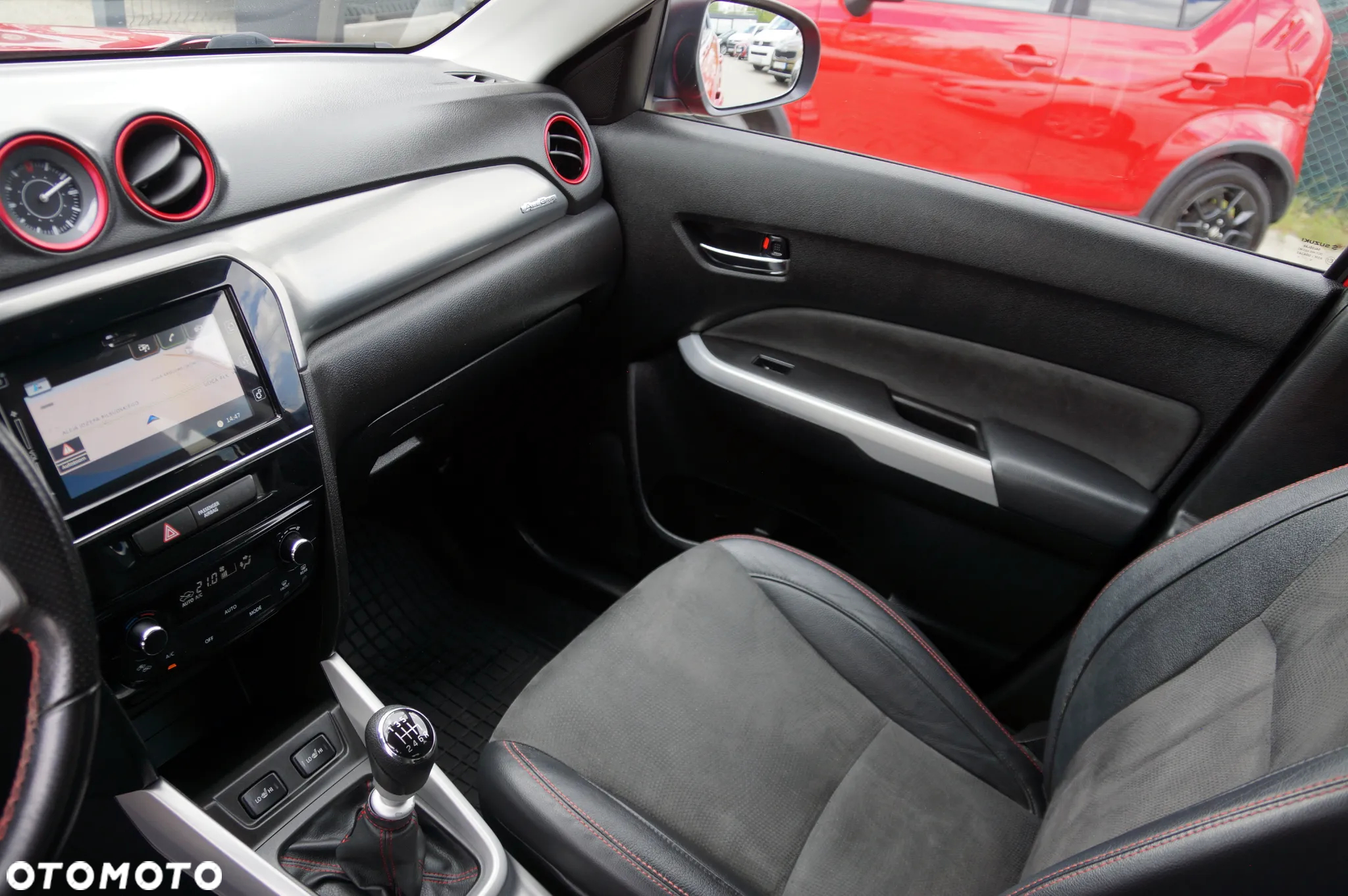 Suzuki Vitara 1.4 Boosterjet Premium 4WD - 24