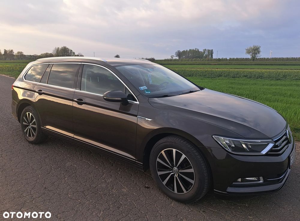 Volkswagen Passat 2.0 TDI (BlueMotion Technology) DSG Comfortline - 6