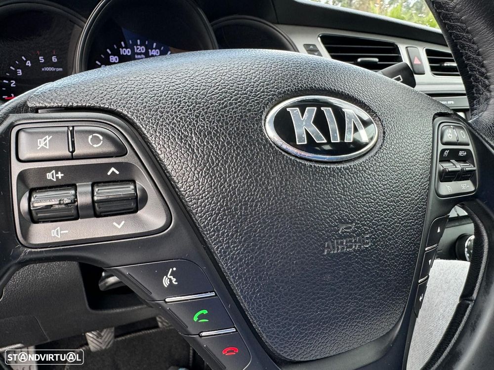 Kia Ceed SW 1.6 CRDi Prime - 17