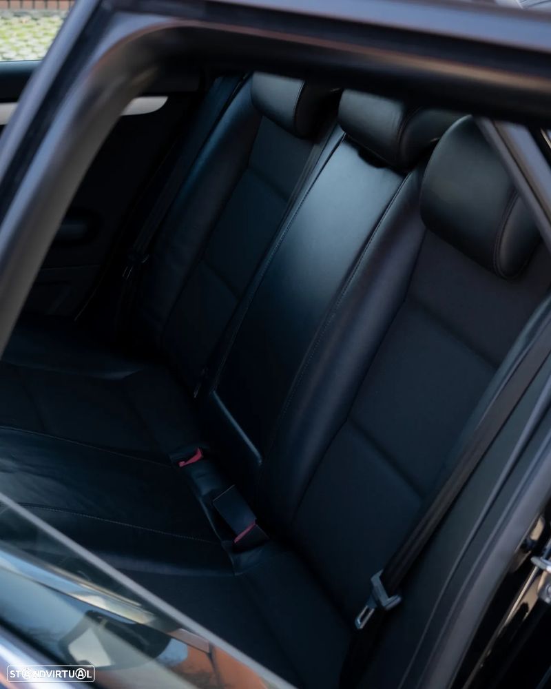 Audi A4 Avant 2.0 TDi S-line - 9