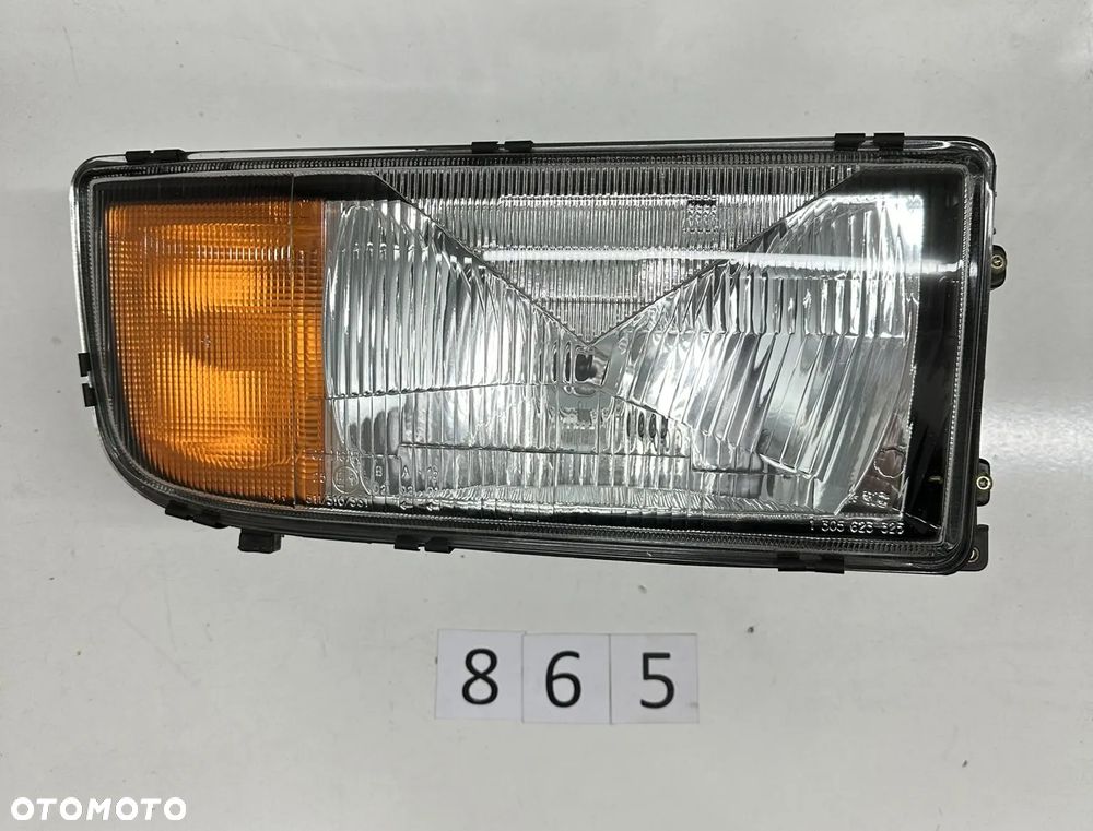 Lampa, reflektor prawy Mercedes Actros MP1, Atego, 1305235247, 9418205461, 9418205661 - 9