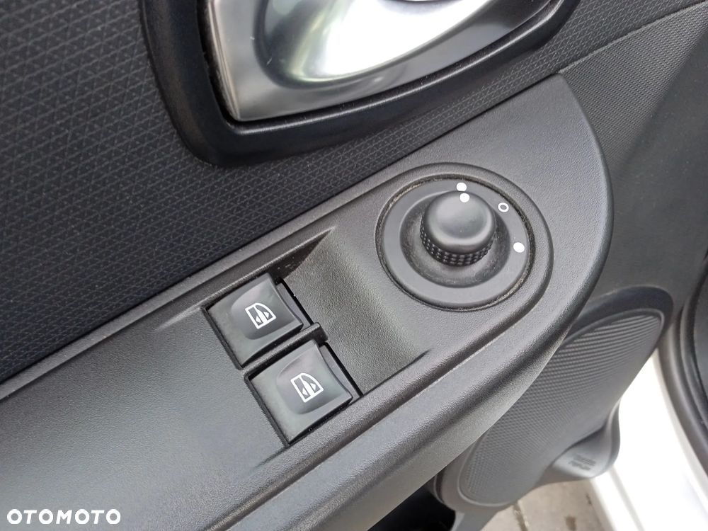 Renault Clio 0.9 Energy TCe Business EU6 - 18