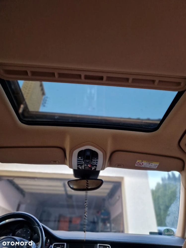 Porsche Panamera Diesel - 8