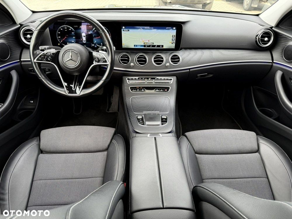 Mercedes-Benz Klasa E 400 d 4Matic 9G-TRONIC AMG Line - 18