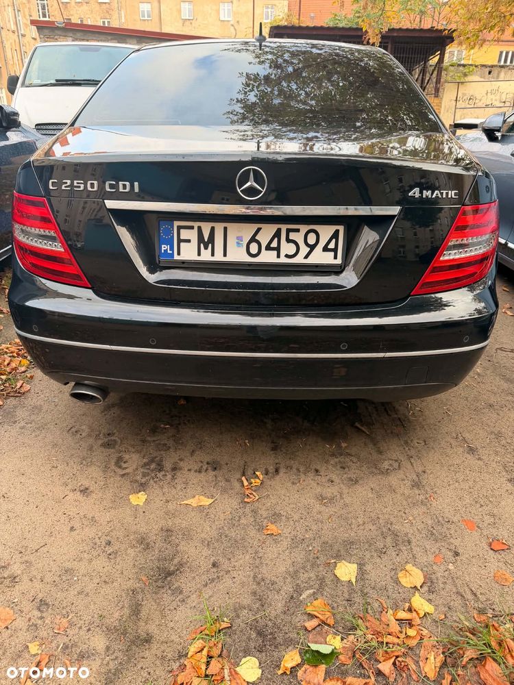 Mercedes-Benz Klasa C 250 CDI BlueEff Avantgarde 4-Matic - 7