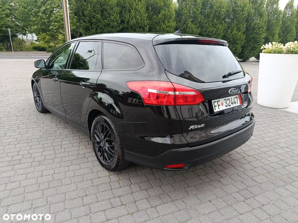 Ford Focus 1.0 EcoBoost Trend - 12