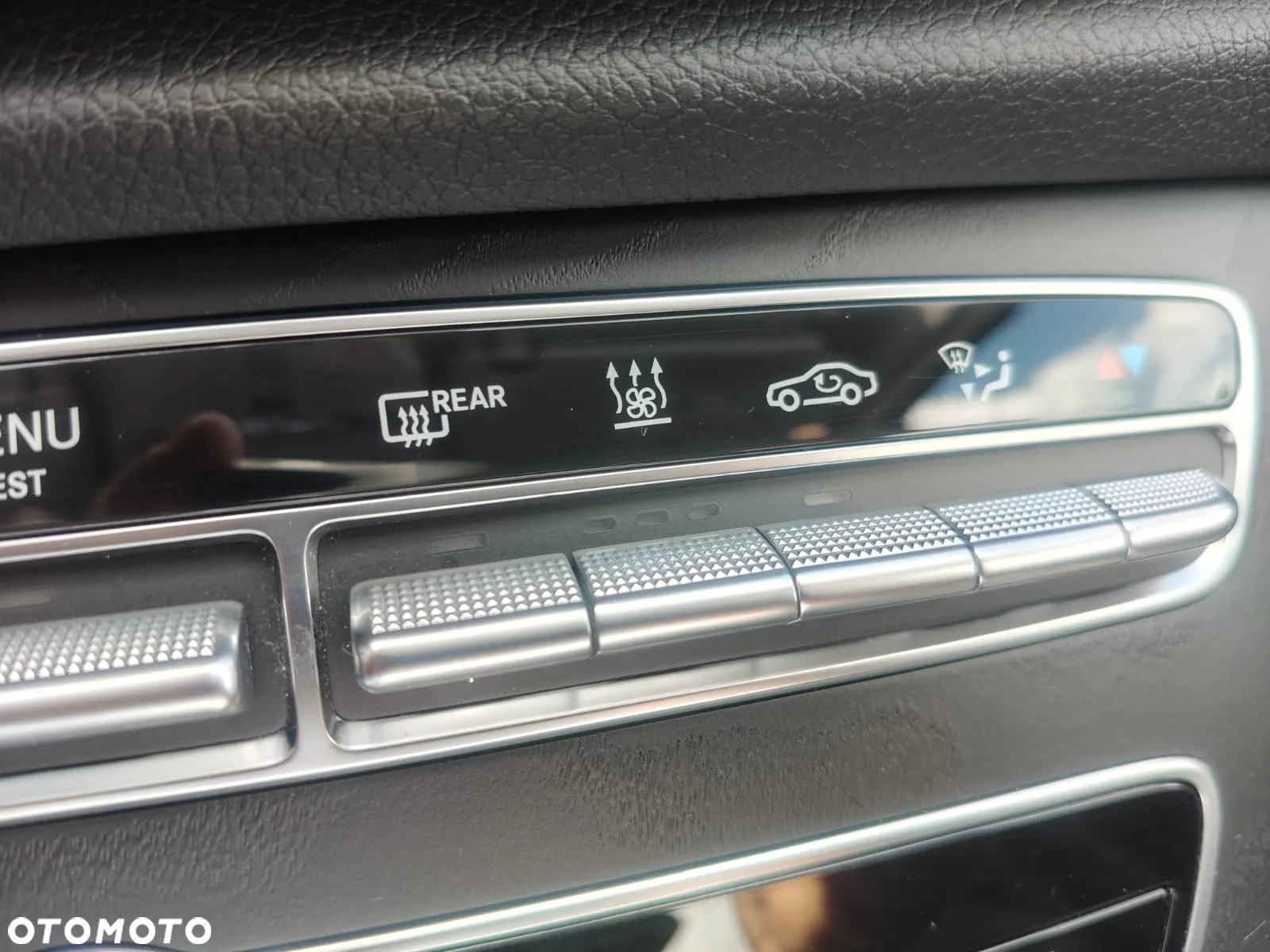 Mercedes-Benz Klasa E 400 d 4-Matic 9G-TRONIC - 28