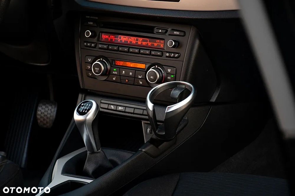 BMW X1 sDrive18i - 27