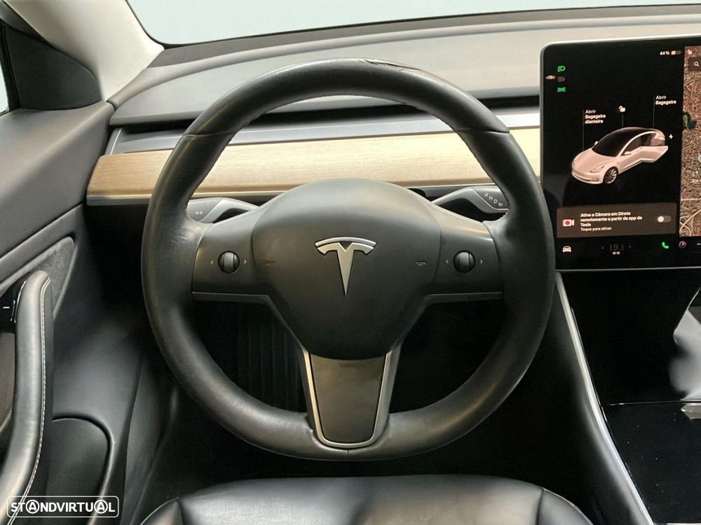 Tesla Model 3 - 11