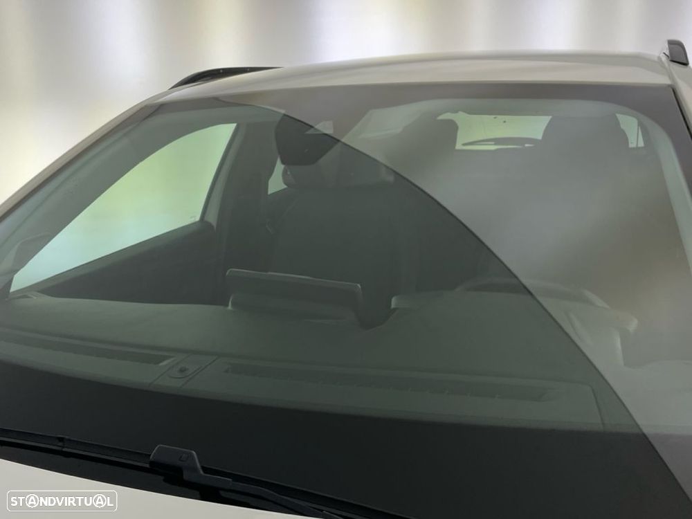 Peugeot 2008 1.2 PureTech Allure - 19