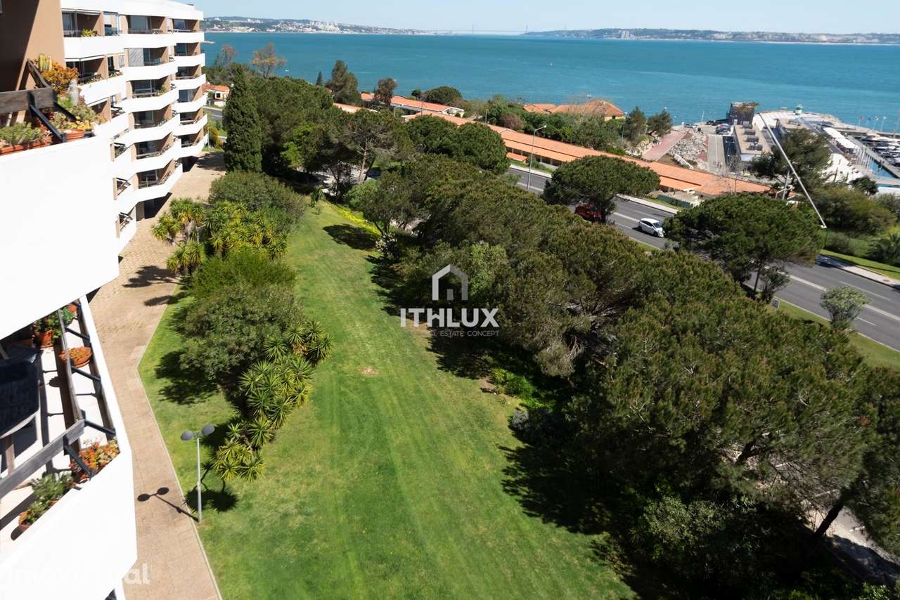 T2 remodelado no Alto da Barra | Último andar | Primeira linha de mar. - Grande imagem: 4/51