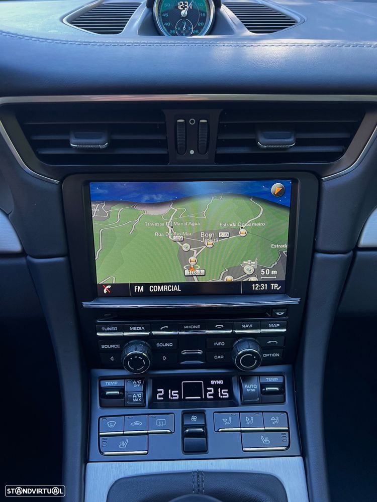 Porsche 911 (991) Carrera 2 50th Anniversary Edition - 19