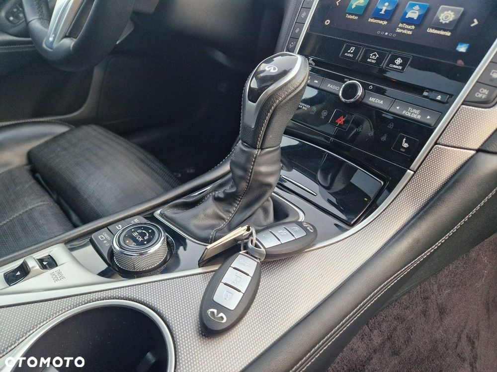 Infiniti Q50 - 30