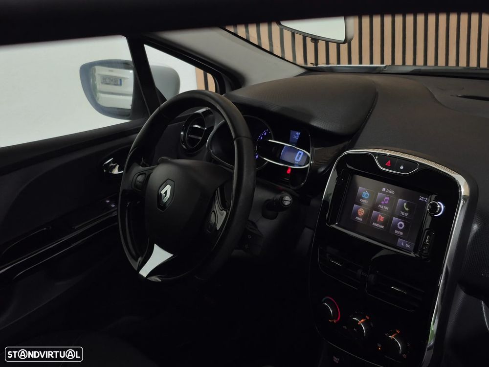 Renault Clio Sport Tourer 0.9 TCE Dynamique S - 13