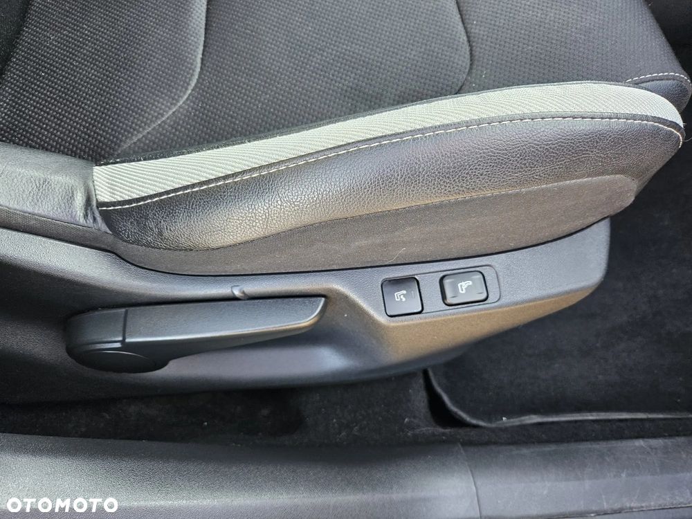 Citroën DS4 e-HDi 110 SoChic - 31