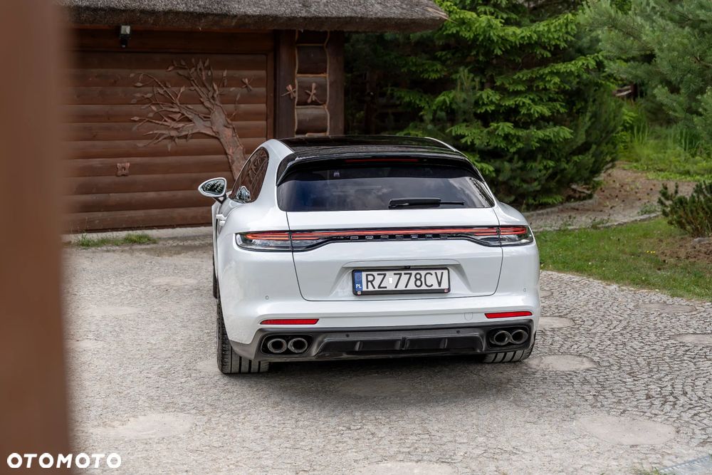 Porsche Panamera 4 Platinum Edition - 19