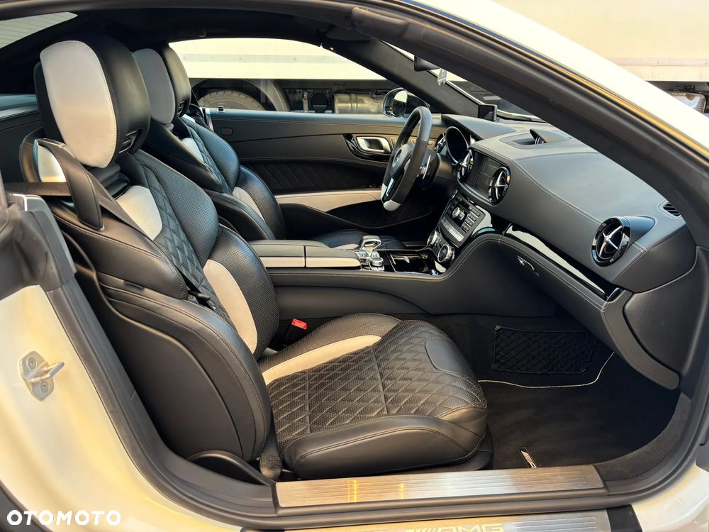 Mercedes-Benz SL 63 AMG AMG Speedshift MCT 7-Gang Sportgetriebe - 28