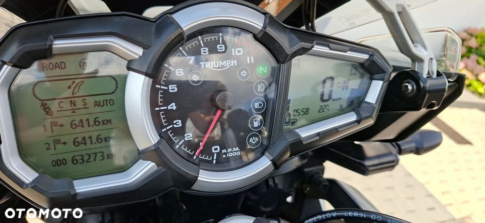Triumph Tiger - 27