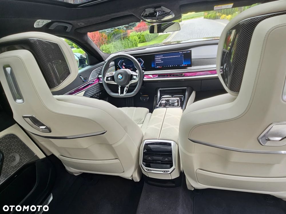 BMW Seria 7 740d xDrive - 15