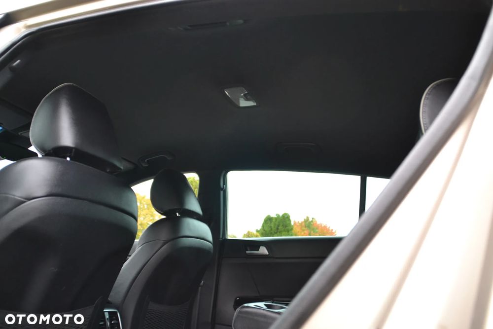 Kia Sportage 1.6 T-GDI 2WD Black Edition - 31