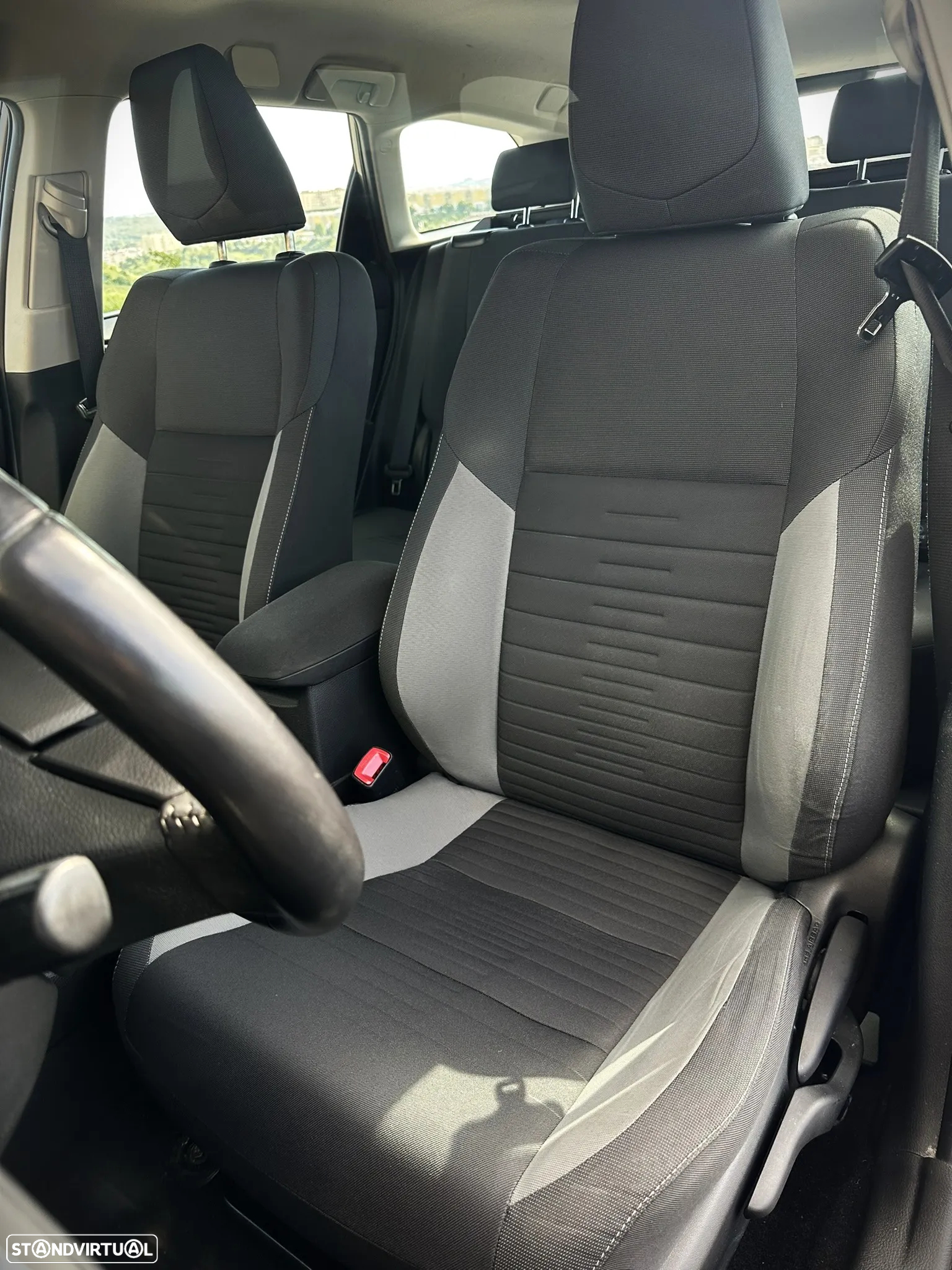 Toyota Auris Touring Sports 1.6 D-4D Comfort +P.Sport+Navi - 7