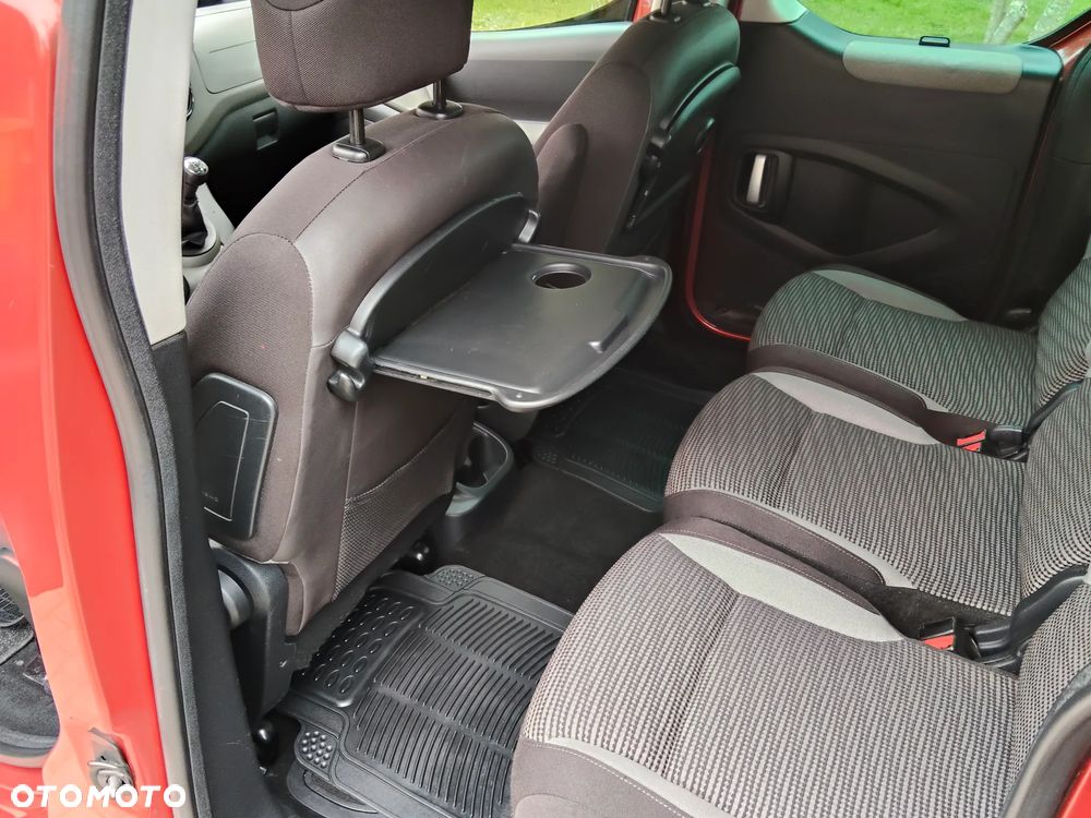 Peugeot Partner - 11