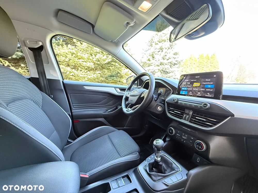 Ford Focus 1.0 EcoBoost Titanium - 30