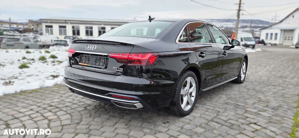 Audi A4 40 TDI quattro S tronic Advanced - 6