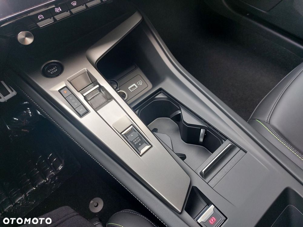 Peugeot 408 1.2 PureTech mHEV Allure S&S e-DCS6 - 20