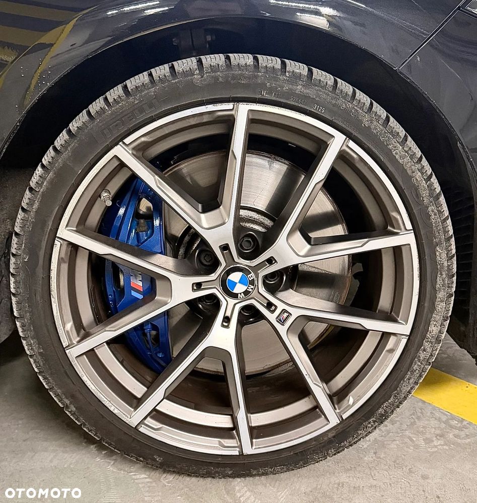 BMW Seria 8 - 12