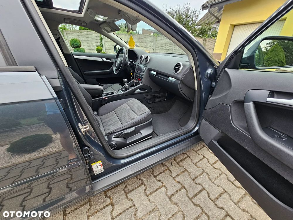 Audi A3 Sportback 1.8 TFSI Quattro Attraction - 5