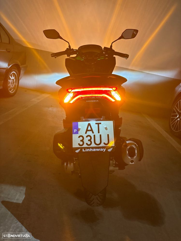 Honda PCX125 Black edition - 10
