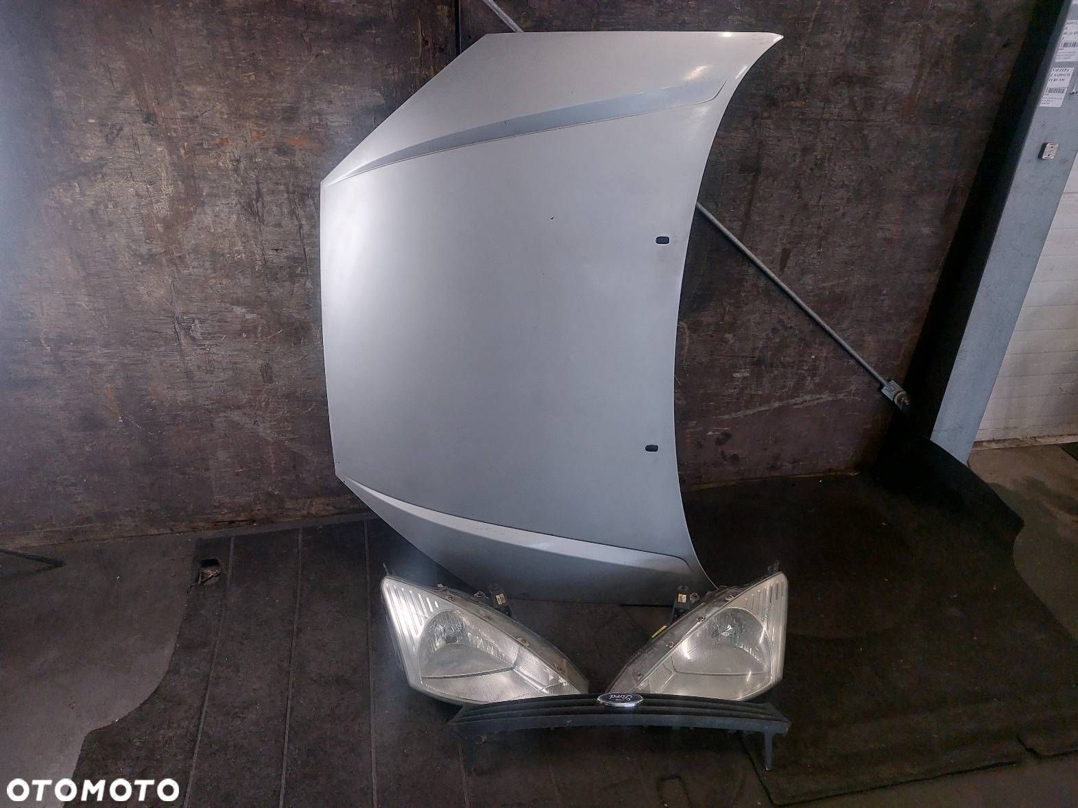 MASKA LAMPY GRILL KOMPLET FORD FOCUS MK1 - 1