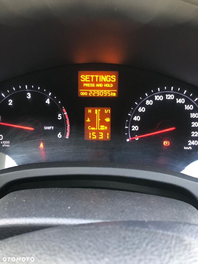 Toyota Avensis 2.0 D-4D Edition - 5