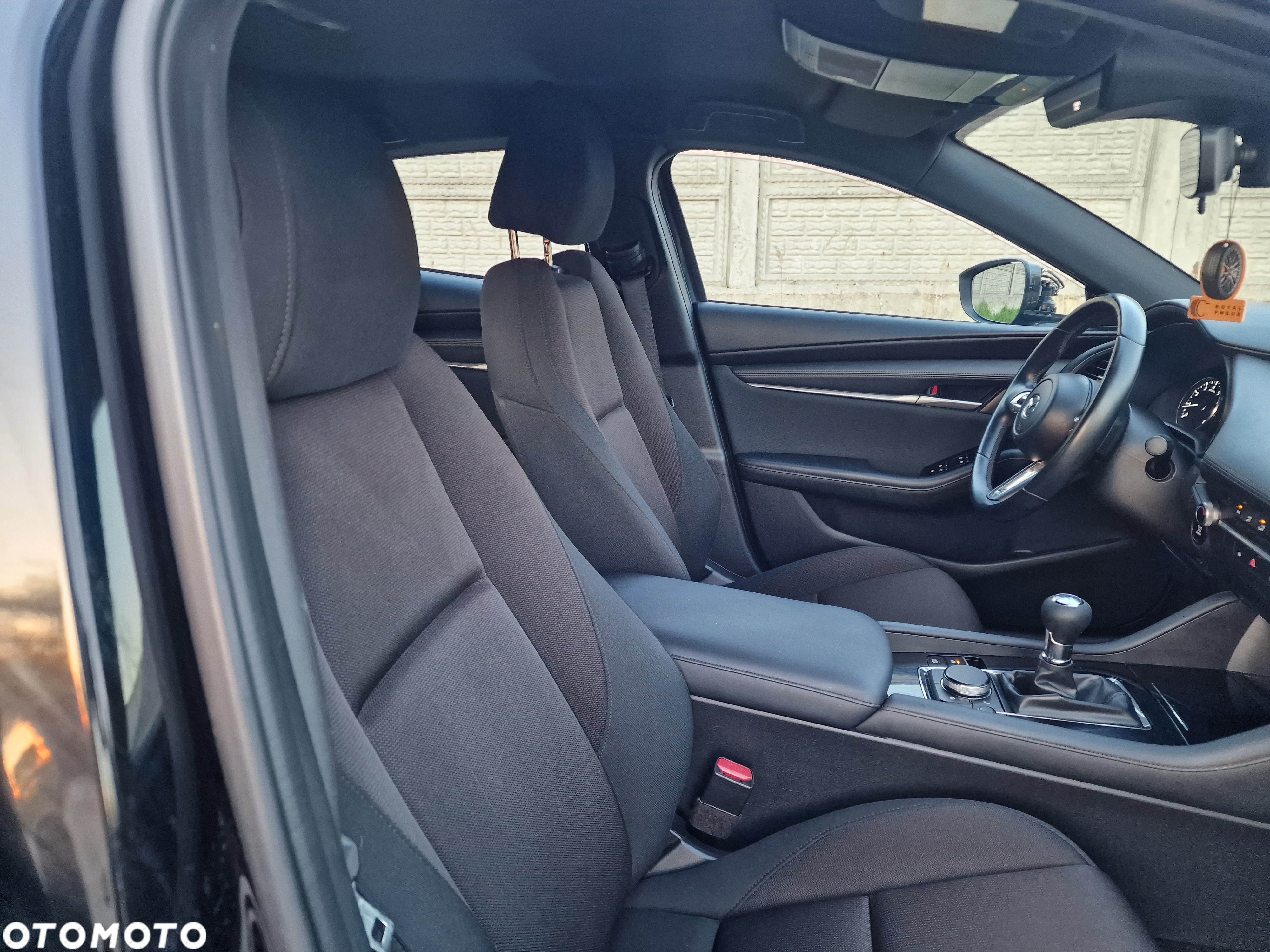 Mazda 3 e-SKYACTIV-G 2.0 M HYBRID - 14