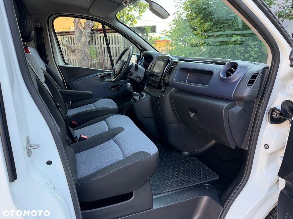 Opel Vivaro - 21