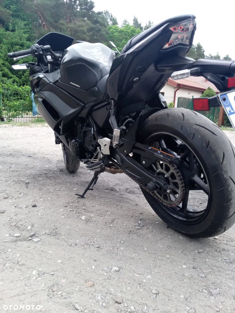 Kawasaki ZX - 2