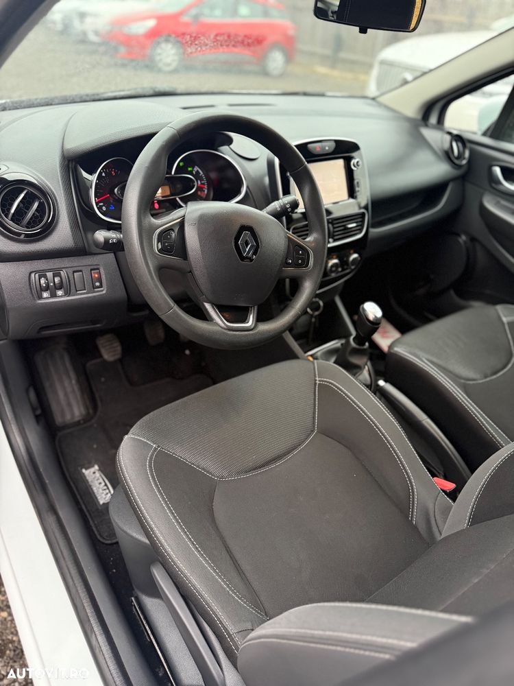 Renault Clio dCi 90 Start & Stop COLLECTION - 17