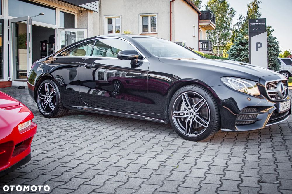 Mercedes-Benz Klasa E 400 4-Matic 9G-TRONIC - 12