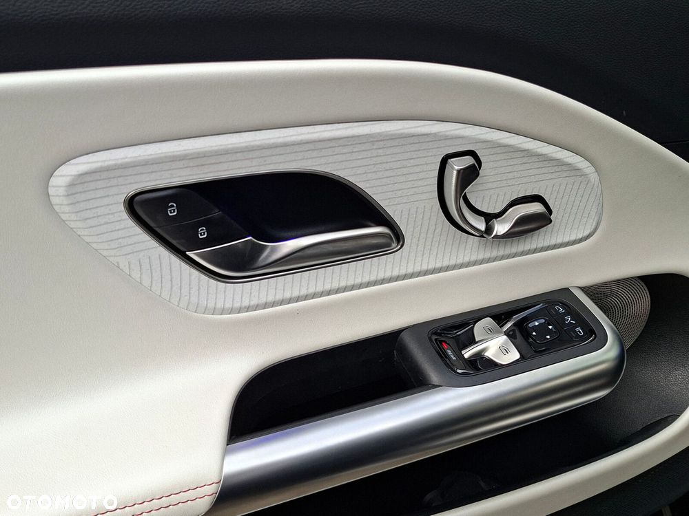 Mercedes-Benz CLA 200 mHEV 8G-DCT - 19