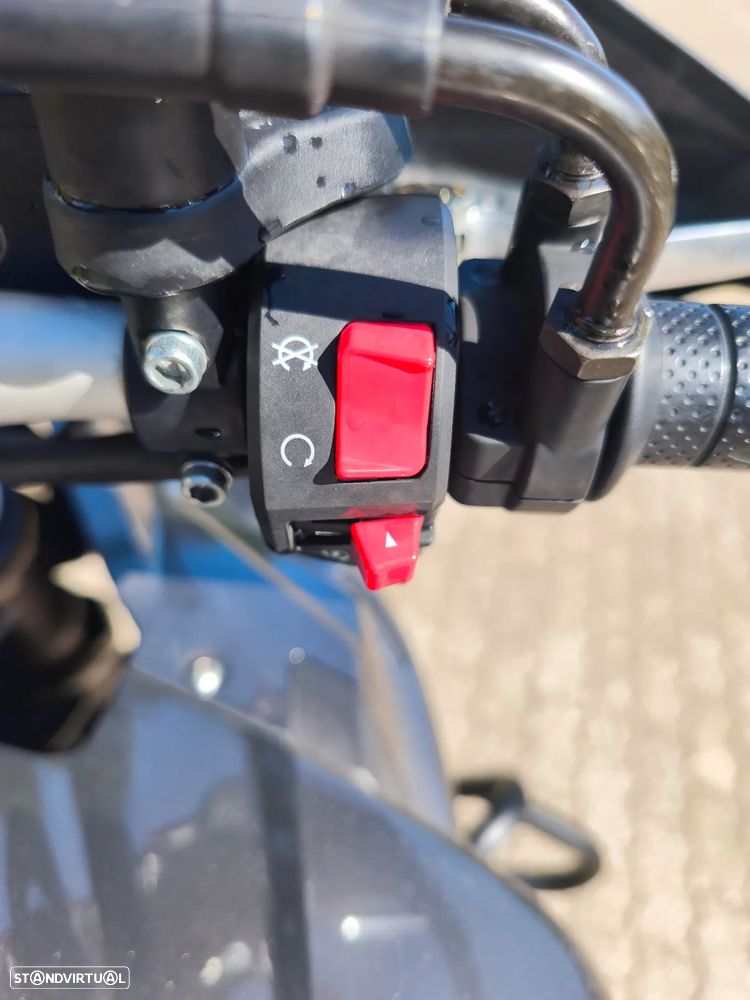 Benelli TRK 502 35kw - 12