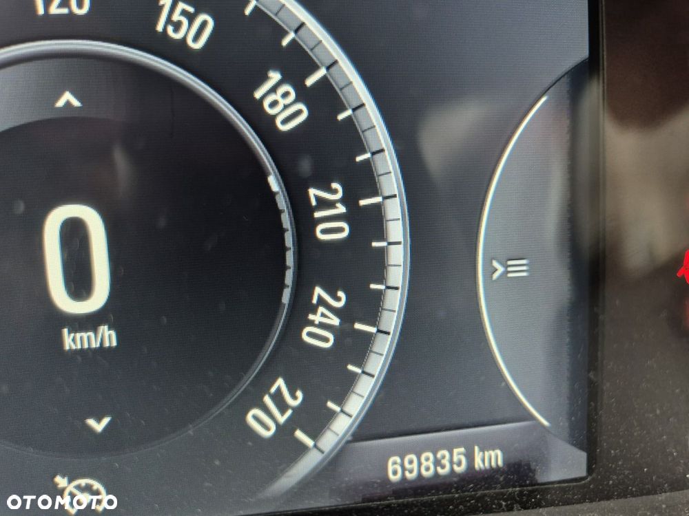 Opel Insignia - 24