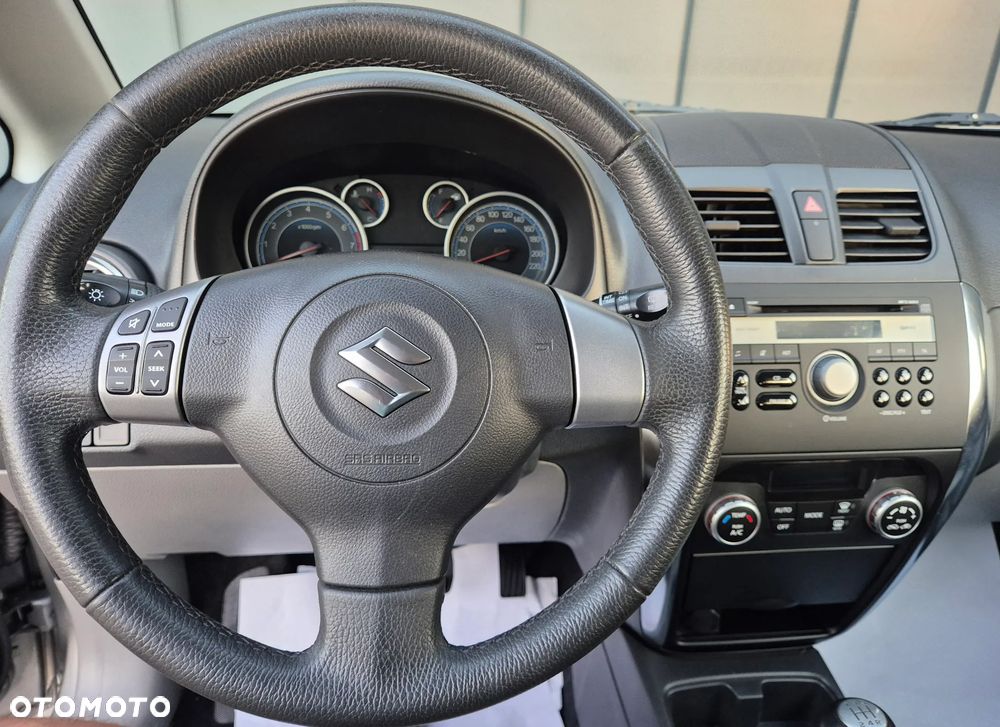 Suzuki SX4 1.6 Premium 2012 - 7