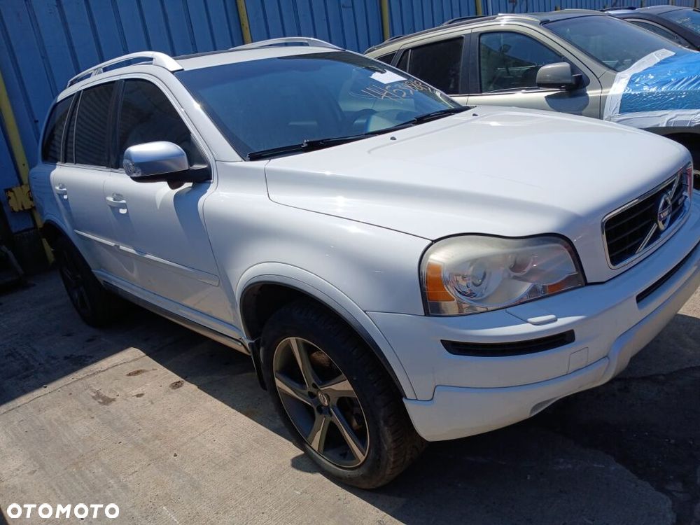 Volvo XC 90 3.2 AWD Geartonic RDesign - 30