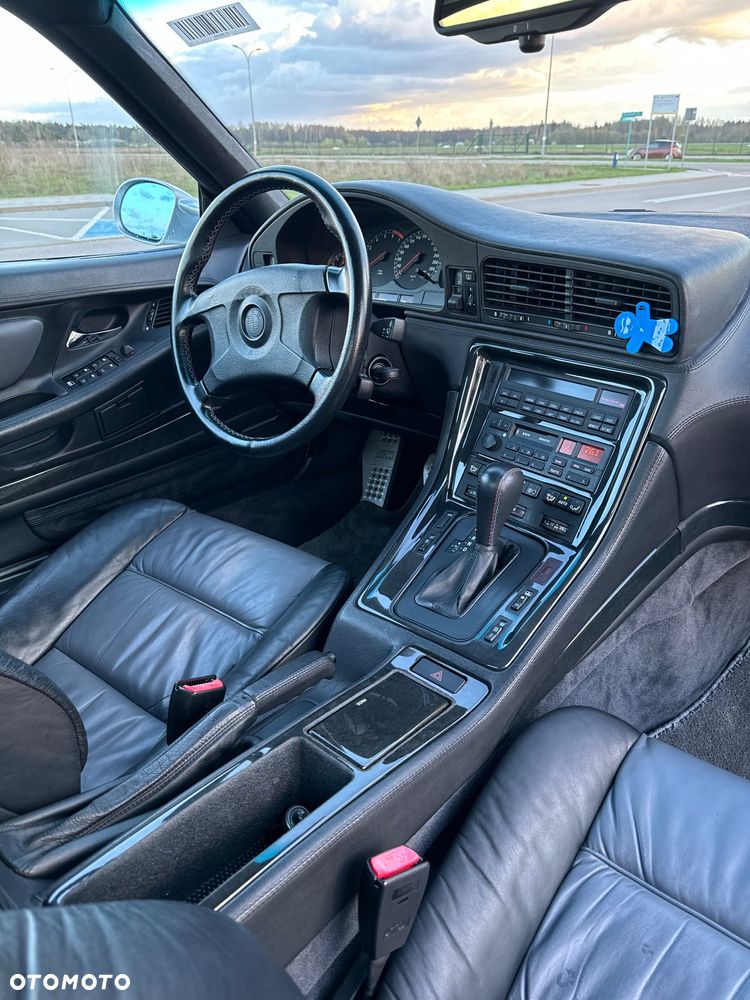 BMW Seria 8 - 16