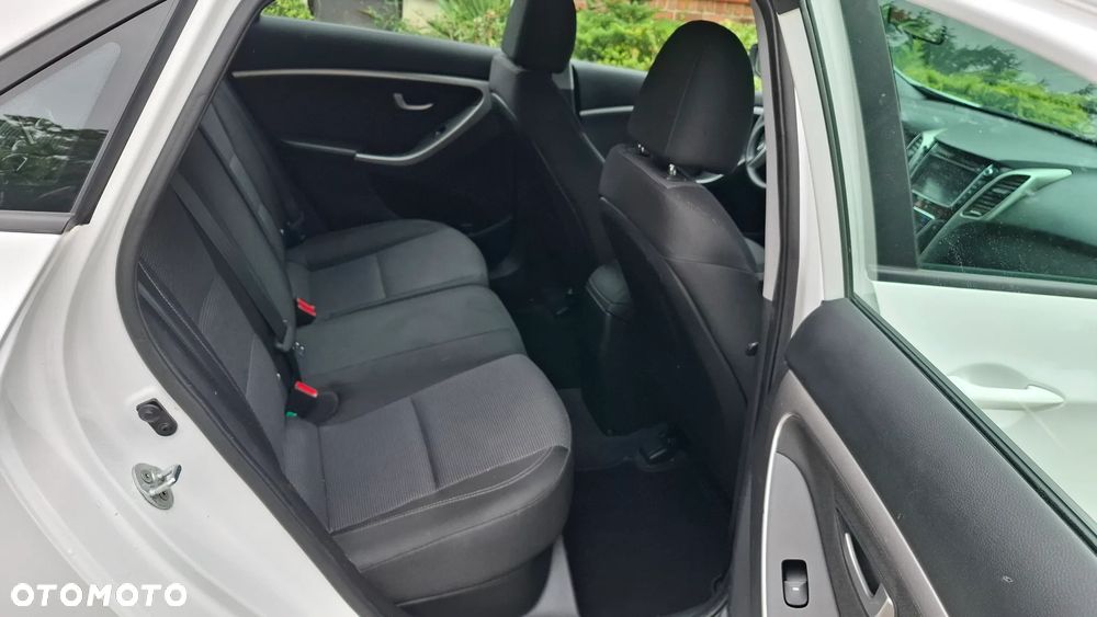 Hyundai i30 1.4 Passion Plus - 10