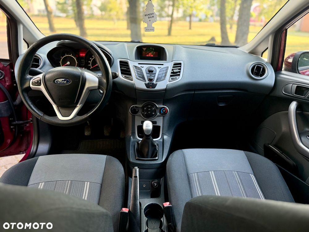 Ford Fiesta 1.25 Champions Edition - 12