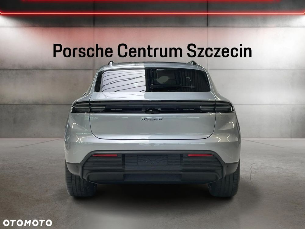 Porsche Macan - 4