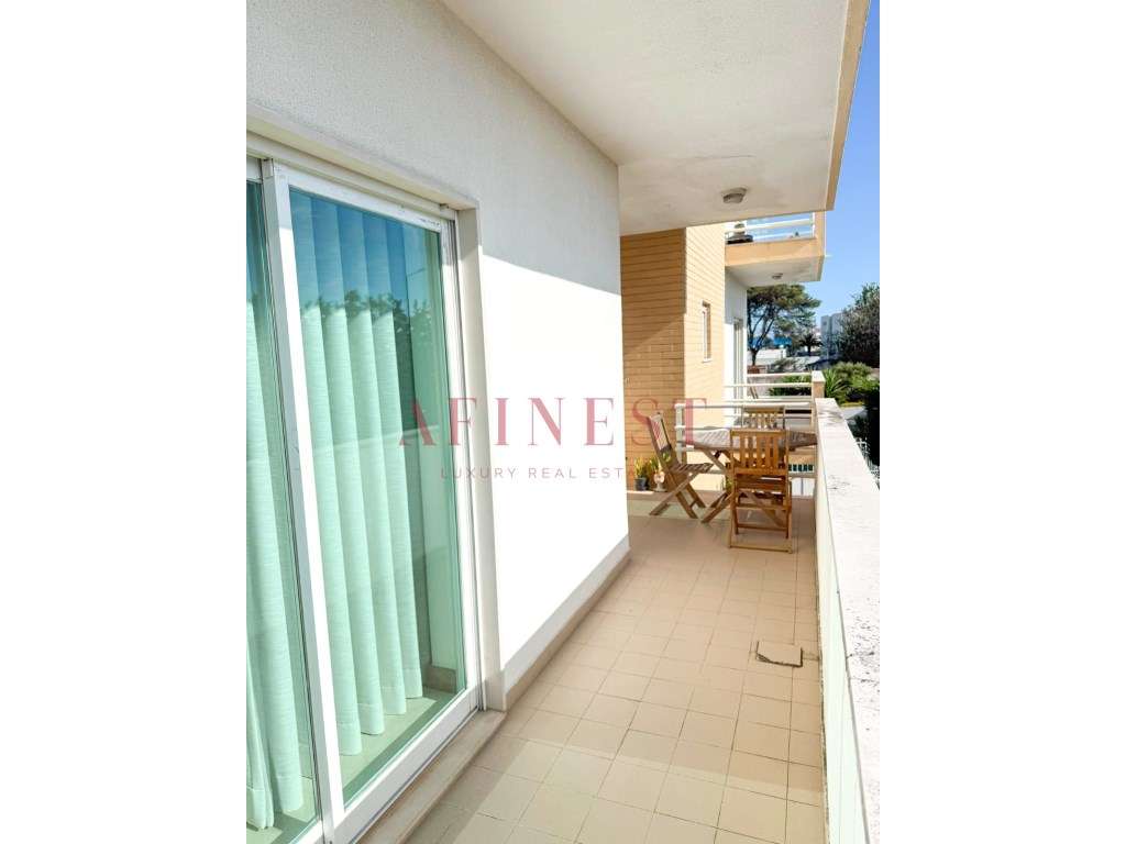T2 com Garagem Box | Áreas Generosas | Cascais - Avenida de Sintra - Grande imagem: 4/58