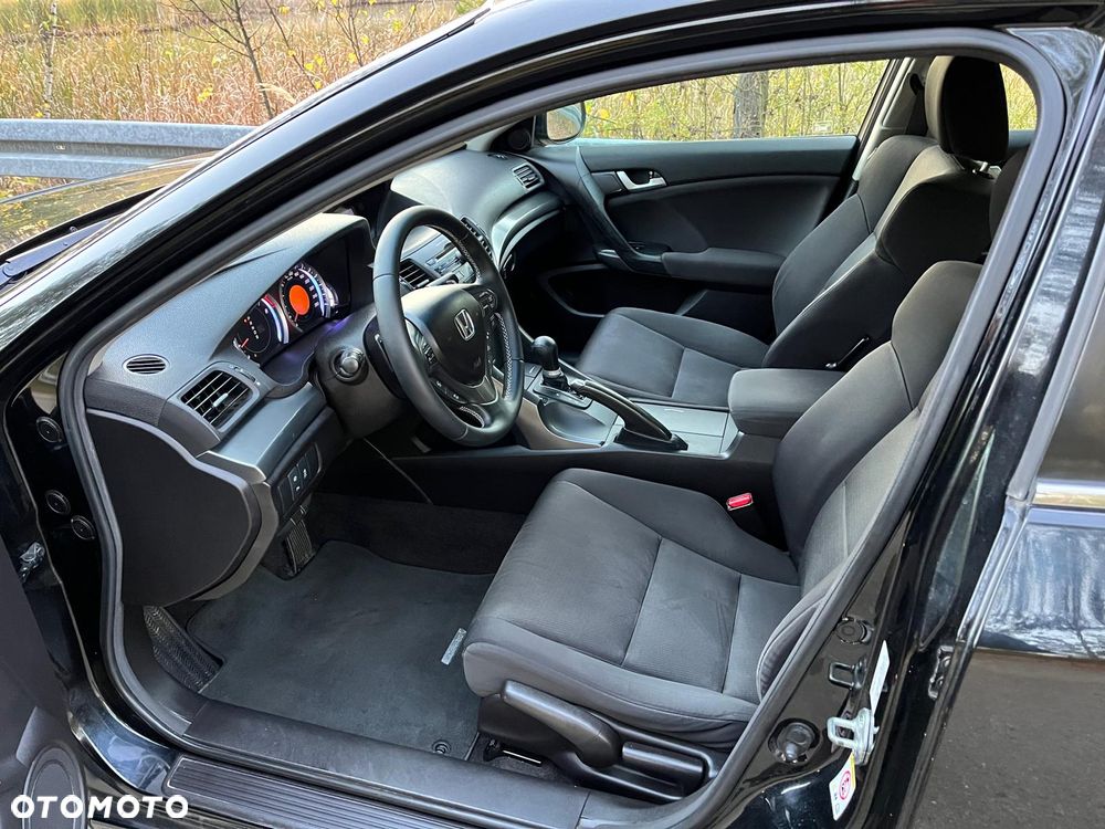 Honda Accord 2.0 Executive - 8